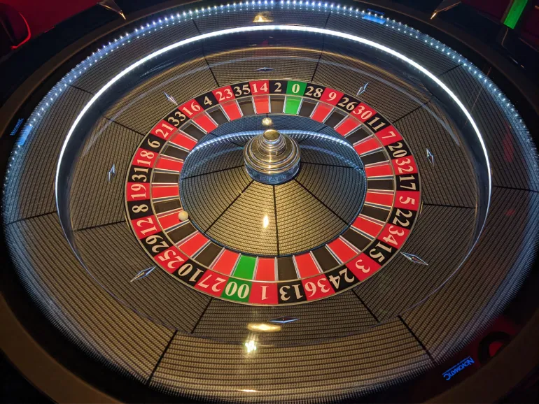 These 10 Hacks Will Make Your casinoLike A Pro